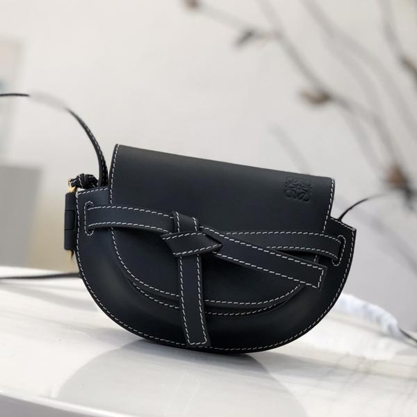 Loewe羅意威專賣(mài)店新款平紋皮迷你馬鞍包