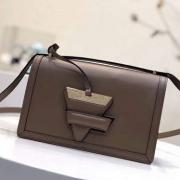 羅意威專柜真品同步進(jìn)口box紋小牛皮Barcelona三角包