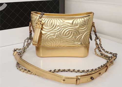 香耐爾2019年春夏時裝發表會秀場茶花流浪包