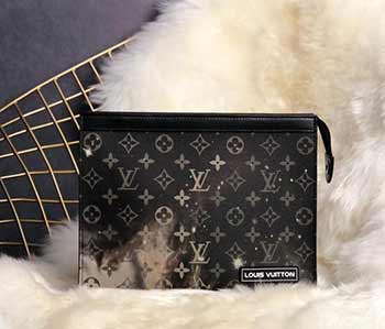 LV官網限定款浩瀚太空POCHETTE VOYAGE中號手袋M4448
