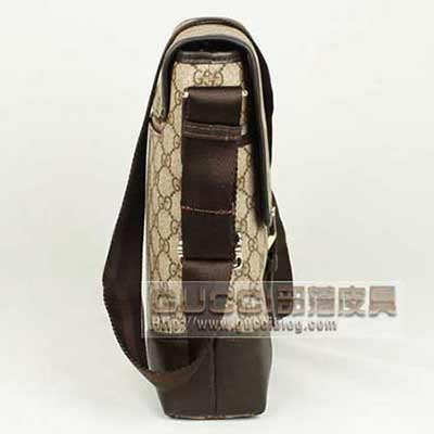 酷奇男包2個色 時尚單肩斜跨包298037咖啡PVC