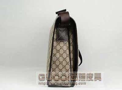 男包 真品品質男士斜跨包翻蓋包單肩包222291PVC咖啡色