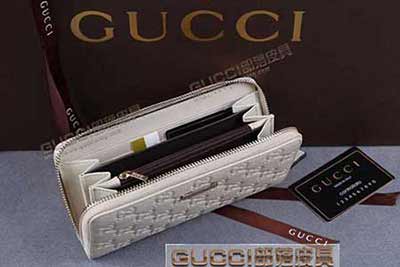 212110 古奇長款全皮壓花錢包 米白色