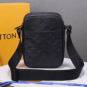 LV男士單肩真皮包，全皮黑色壓花男士小挎包 DANUBE小號手袋 M43680