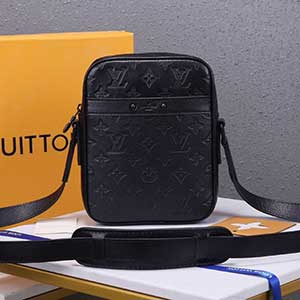 法國男包 lv時尚優(yōu)雅便攜通勤小包 黑色Taurillon牛皮斜挎包M44972