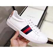 情侶款 全套包裝 高等版本。古奇老虎后跟經典高等版。此款為小白鞋經典款。全套包裝請各位老板看清楚我家鞋子的走線。肯定高等『 Gucci 』古奇 Ace Sneakers小白鞋 再次顛覆了傳統小白鞋的設