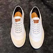 BALLY巴利 高等休閑訂制款 大氣前衛已經不能完全詮釋了它的優雅 頭層進口小牛皮 柔軟細膩 AAA級橡膠大底 超舒適 專柜原版套楦 保證了其原有版型及品質 鞋面簡約 全羊皮內里保證了其舒適及透氣性