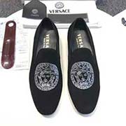  牛里瓦沙奇 專柜同步上市 2018新款男鞋 面料精選進口絲光牛皮 全牛皮內里 原版開模防滑橡膠大底 精美線條 簡約大氣 碼數:38一4445 46可以定做 不退換這個。發票 鞋拔 防塵袋 發票 卡片