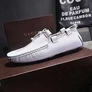 古.奇Gucci 新款創意獨特休閑豆豆鞋 2018官網新款男士皮鞋 專柜系列 高等 品質 真材實料 南非進口頭層牛皮 原廠御用耐磨膠塑大底 原版開模 高等做工高等大氣廠尊貴! size：38-44 黑