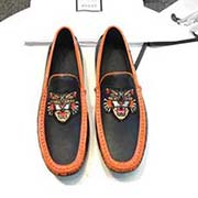 古奇系列產(chǎn)品 眾多明星至愛 采用高等進(jìn)頭層牛皮 簡約大氣而不失雅致 精良詮釋鞋履新靈感 經(jīng)典與時尚融為一體 奢華迷夢 駕凌時尚高等品質(zhì) 值得信賴 38-45