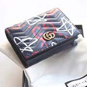 GUCCI古奇 不管是用料 做工 logo 鋼印 編碼 走線 每一個(gè)細(xì)節(jié)都將古奇的精彩內(nèi)涵表現(xiàn)得淋漓盡致 質(zhì)量保證 售后無擔(dān)憂 原廠材料！實(shí)物拍攝 質(zhì)量如圖可見 型號(hào)：449421尺寸：11*6*4