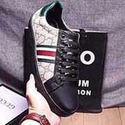 羊皮里GUCC2018意大利新火 原版意大利進口頭層牛皮配花材料+羊皮內里+墊腳 歐美大師獨特版面設計 精良造型打造專柜品質 耐磨仿滑原版大底設計上很獨特的美 超級百搭也很舒服的。SO高等不失品味