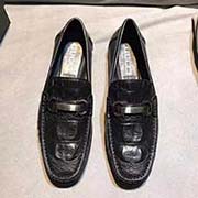 -牛里GUCCI高等代買 男士2018HK專柜同步發售。意大利進口牛皮+真皮內里 鞋底：原廠特供原版底 獨家活動成型底超級舒適 原廠跟單貨 高品質 細節決定品質38-44