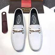 牛里[ TOD’S 托德斯。原版一比一開模 .頭層牛皮內里..專柜同步經典款。經典潮流款式 永不過時 內里意大利進口牛里 耐磨橡膠大底 專業(yè)純手工制作 柔軟舒適吸汗 清新簡易風格 高等大氣 專柜色彩