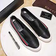  GUCCI古奇 中碼以下建議拿小一碼 男碼38/4445可以訂做 等級：高品質 材料：頭層牛皮 單層皮。原版橡膠大底 款式類別：休閑鞋百搭舒適 顏色：白 黑