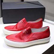  CUCHE COOD 潮牌 香港專柜新款 余文樂陳冠希同款潮牌 簡單復古風格 全系洗水做舊 統一采用進口南非大象紋牛皮洗水做舊 內里全部采用環保豬皮 透氣吸汗 獨家私模橡膠大底 款式簡約時尚 百搭復