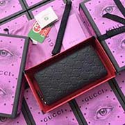 GUCCI古奇 不管是用料 做工 logo 鋼印 編碼 走線 每一個細節都將古奇的精彩內涵表現得淋漓盡致 質量保證 售后無擔憂 原廠材料！實物拍攝 質量如圖可見 型號：307987尺寸：19*10.5