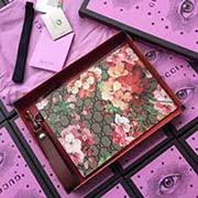 GUCCI古奇 不管是用料 做工 logo 鋼印 編碼 走線 每一個細節都將古奇的精彩內涵表現得淋漓盡致 質量保證 售后無擔憂 原廠材料！實物拍攝 質量如圖可見 型號：411691尺寸：24*18*1