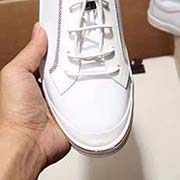 芬迪～獨(dú)特現(xiàn)代風(fēng)運(yùn)動(dòng)鞋。專柜代買 休閑套腳鞋 男士2018專柜同步發(fā)售 意大利進(jìn)口原版精選頭層柔軟牛皮 特殊材質(zhì)。 羊皮內(nèi)里 拒絕脫色磨腳鞋底：原廠特供原版底 超酷 法國懶人風(fēng)格設(shè)計(jì) 品質(zhì) 超舒服原版