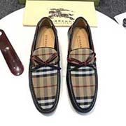 .牛里 巴寶利2018早春新款 全新米蘭時裝時尚的設計 精良做工 打造裝柜品質 系帶款 懶人休閑板鞋風 青少年專用 鞋面：防水格紋布 時尚精美品巴寶利logo 牛皮內里柔軟舒適 原版橡膠耐磨大底 男鞋