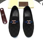 LV高等代買款 男士2018新款官網(wǎng)同步 意大利進(jìn)口牛皮面 全進(jìn)口羊皮里 完全一比一復(fù)刻 鞋底：原廠特供原版底 獨家活動成型底超級舒適 原廠跟單貨 高品質(zhì)看細(xì)節(jié) 歡迎對比 38一45碼！