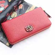 GUCCI古奇 不管是用料 做工 logo 鋼印 編碼 走線 每一個細節都將古奇的精彩內涵表現得淋漓盡致 質量保證 售后無擔憂 原廠材料！實物拍攝 質量如圖可見 型號：499793尺寸：19*9*3