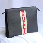 GUCCI古奇 不管是用料 做工 logo 鋼印 編碼 走線 每一個細節都將古奇的精彩內涵表現得淋漓盡致 質量保證 售后無擔憂 原廠材料！實物拍攝 質量如圖可見 型號：475316尺寸：26*20*6