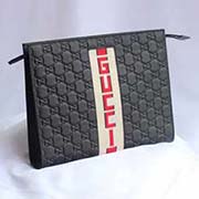 GUCCI古奇 不管是用料 做工 logo 鋼印 編碼 走線 每一個細(xì)節(jié)都將古奇的精彩內(nèi)涵表現(xiàn)得淋漓盡致 質(zhì)量保證 售后無擔(dān)憂 原廠材料！實(shí)物拍攝 質(zhì)量如圖可見 型號：475316尺寸：26*20*6