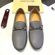 LV高等代買(mǎi)款 男士2018新款官網(wǎng)同步 意大利進(jìn)口牛皮面 全進(jìn)口羊皮里 完全一比一復(fù)刻 鞋底：原廠(chǎng)特供原版底 獨(dú)家活動(dòng)成型底超級(jí)舒適 原廠(chǎng)跟單貨 高品質(zhì)看細(xì)節(jié) 歡迎對(duì)比 38一45碼！