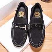  范思哲 新款新款 范思哲又一次驚世之作騰空出世 驚艷全場 不一樣的品質 不一樣的高貴。西班牙進口小牛皮 頭層吸汗透氣豬皮里 穿著舒適...一種氣宇不凡 風度翩翩的氣質油然而生 在號稱國際浪漫之都的法