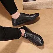 p阿瑪尼高 版本～潮款休閑男士2018專柜同步發售 英倫風復古靴 鞋面復刻 更是 貨 超級霸氣 意大利進口原版高等牛皮制作而成 羊皮拒絕脫色磨腳 簡單大方 鞋面精片經過人工精心設計 復刻而上酷斃了 法