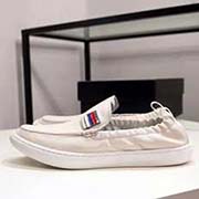  GUCCI 古奇專柜同款高品質休閑豆豆鞋 鞋面采用進口意大利小牛皮 內里采用高等進口環保豬皮 和舒適超軟耐磨橡膠大底 代工級別工藝 真正的 品質 非市場一般品質 碼數 38-43