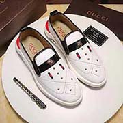  GUCCI古奇 中碼以下建議拿小一碼 男碼38/4445可以訂做 等級：高品質 材料：頭層牛皮 羊皮內里。原版橡膠大底 款式類別：休閑款百搭舒適 顏色： 黑 白 蘭色