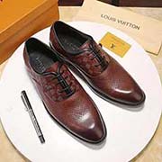  LOUIS VUITTON路易威登 標準碼：中碼以下建議拿小一碼。男碼38/44可訂做45 等級：代買級 材料：小牛皮激光沖孔 水染羊皮內里 原版輕便橡膠大底 款式類別：商務皮鞋 百搭舒適 顏色：黑