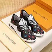 國際大單爆 官網全球首發(fā) 路易威登/LV 男鞋高等 官網1：1新力作：鞋面采用意大利高等頭層牛漆皮官網原版專用弾力網布面料 歐洲高等羊皮墊腳制作 讓行走更加便捷舒適！獨家新款 驚世之作 與官方的質量