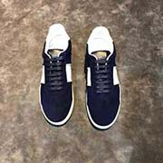 華倫天奴 VALENTINO 2017春秋新系列 專柜同步 意大利進(jìn)口磨砂牛皮 綿羊皮內(nèi)里 后跟柳釘裝飾 做工精致 原版1:1開(kāi)模 碼數(shù): 38-44