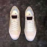 高等品質普拉達2018新款男士時尚正裝休閑鞋～原版質量 鞋面意大利進口頭層磨砂牛皮 防滑耐磨天然橡膠大底 鞋型端莊優雅 時尚新潮 超級百搭 高品質看得見 懂貨的 。碼數：38-44