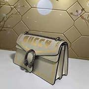 gucci古奇GUCCI新款 專柜品質 采用進口牛皮 原廠五金！精致做工 獨家實物拍照 質量如圖可見 款號: 400249尺寸：寬28*高17*側寬9顏色：白色