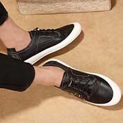 P 古奇官網新款休閑男鞋搶先上市 材料做工完勝市場所有版本 高品質出貨 獨家高品質 實物拍攝 頭層羊皮內里 進口專用材料凸顯獨特魅力 拒絕磨腳休閑驅車佳選擇 原版大底1:1高等定制 XL碼數38