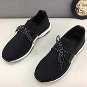 2018新款:GUCCI官網火爆熱賣 新休閑鞋 透氣款 獨家原版 新力作 顏色的碰撞令人眼目一新 此款無論在鞋底 鞋面用料都升了一個檔次！ 原版大底 +經典款立體 潮男畢備款