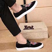 皇冠升級版Kenz 家的虎頭是看家火爆的元素 新的Popcorn系列又美出新高度！頭層磨砂牛皮羊筋皮 老虎咆哮般的姿態(tài)加以刺繡工藝精良詮釋.真皮內(nèi)里不臭腳 XL碼數(shù) 38-44碼