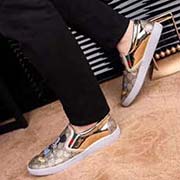 全高等牛里 國際大單爆賣 官網全球首發GUCCi古奇 男鞋高等官網1：1新力作：鞋面采用意大利高等頭層牛皮配歐洲高等牛皮內里制作 讓行走更加便捷舒適！ 獨家新款 驚世之作 與官方的質量相比美的1：1