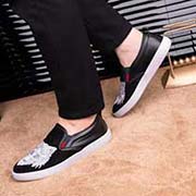 全高等牛里 國(guó)際大單爆賣 官網(wǎng)全球首發(fā)GUCCi古奇 男鞋高等官網(wǎng)1：1新力作：鞋面采用意大利高等頭層牛筋配歐洲高等牛皮內(nèi)里制作 讓行走更加便捷舒適！ 獨(dú)家新款 驚世之作 與官方的質(zhì)量相比美的1：1