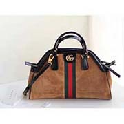 gucci古奇 GUCCI新款 全新REBELLE系列手袋擁有柔軟構(gòu)造和大氣廓形 肩背 手提兩相宜 帶上你對墨守成規(guī)的反叛之心 邁開大步 自信向前型號: 516459尺寸：寬39*高25*側(cè)寬11