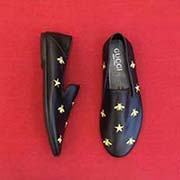 。。羊里古奇系列產(chǎn)品 眾多明星至愛 采用高等進(jìn)頭層牛皮 羊里 簡(jiǎn)約大氣而不失雅致 精良詮釋鞋履新靈感 經(jīng)典與時(shí)尚融為一體 奢華迷夢(mèng) 駕凌時(shí)尚高等品質(zhì) 值得信賴 38-45碼