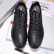  PRADA普拉達 中碼以下建議拿小一碼：男碼38/4445可以定做 等級： 品質 材料：頭層訂制牛皮 不染色羊內里 羊皮踮腳 原版橡膠大底 款式類別：休閑 系列 隨意出入各種場合 百搭舒適 顏色：黑