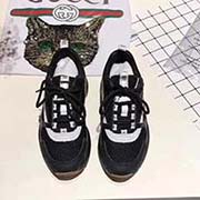 吊炸天的鞋 Dior老爹鞋 情侶款發(fā)售 走秀當(dāng)天就在迪拜買版 爆拆精良復(fù)刻 出入專柜毫無壓力 專柜原版牛皮 發(fā)泡真空大底 整雙鞋超輕 真品質(zhì)量 上腳回頭率極高 國內(nèi)外網(wǎng)紅各種開始秀鞋了 全網(wǎng)高品質(zhì)