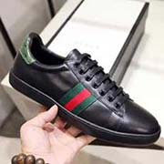 。情侶款 全套包裝 黑色高等基礎版。此款為小白鞋黑色基礎版。請各位老板看清楚我家鞋子的走線。肯定高等『 Gucci 』古奇 Ace Sneakers小白鞋 再次顛覆了傳統小白鞋的設計 N多明星有演繹過