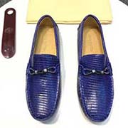 LV高等代買款 男士 2017新款官網同步 意大利進口絲綢牛皮面+原版壓格 全進口羊皮里 完全一比一復刻 鞋底：原廠特供原版底 獨家活動成型底超級舒適 原廠跟單貨 高品質看細節 歡迎對比 38一45