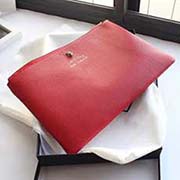 GUCCI古奇 不管是用料 做工 logo 鋼印 編碼 走線 每一個(gè)細(xì)節(jié)都將古奇的精彩內(nèi)涵表現(xiàn)得淋漓盡致 質(zhì)量保證 售后無(wú)擔(dān)憂 原廠材料！實(shí)物拍攝 質(zhì)量如圖可見 型號(hào)：453165尺寸：27*19.5